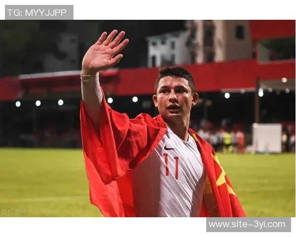 穆西亚拉首次恢复有球训练戴维斯即将回归合练状态 穆西亚拉首次恢复有球训练戴维斯即将回归合练状态