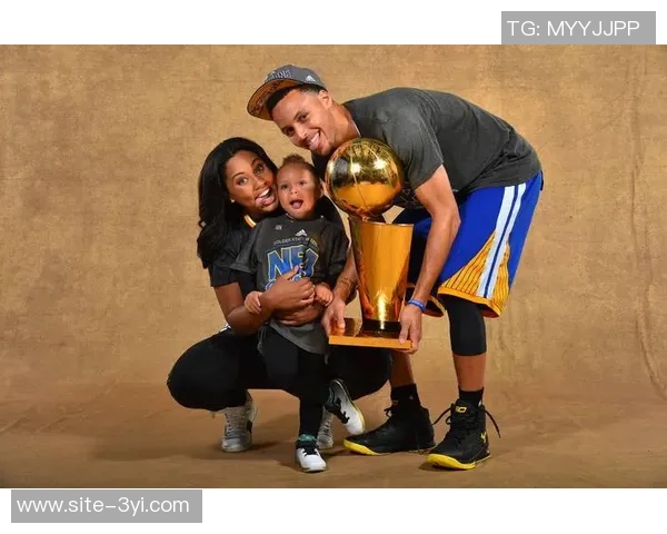 卡特回忆库里成长历程从曾经的帽子到如今的比赛对决 卡特回忆库里成长历程从曾经的帽子到如今的比赛对决